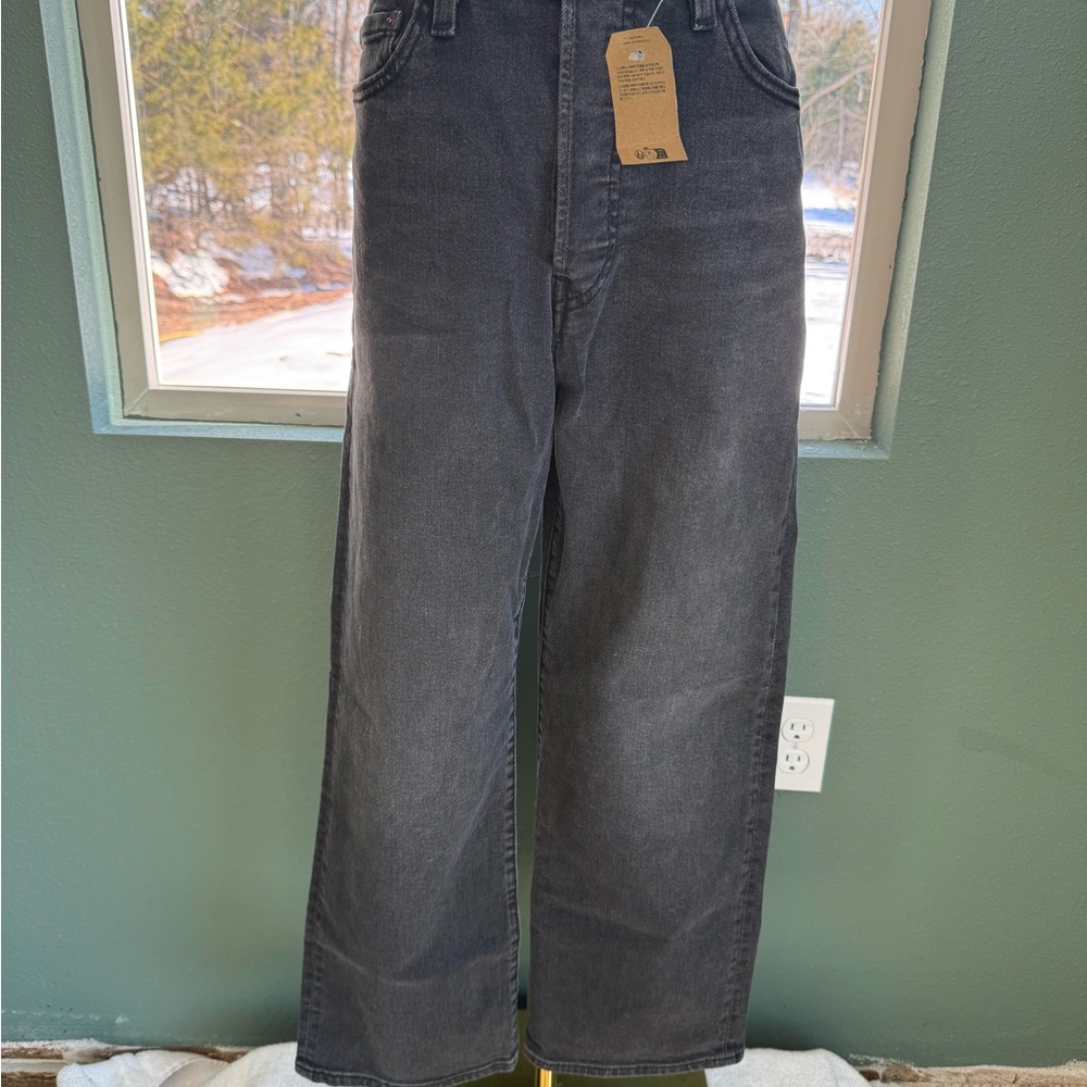 Levi's Women's Black Ankle Jeans 28